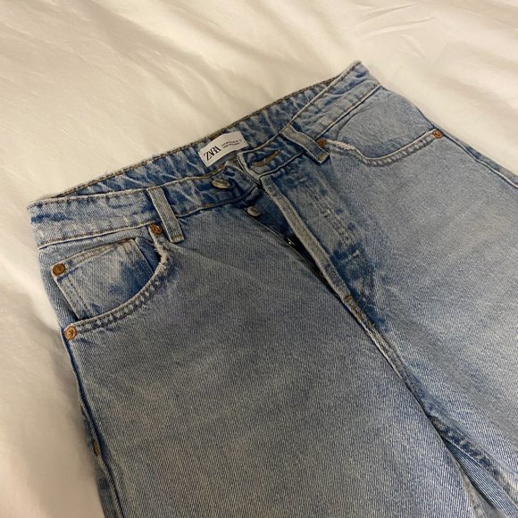 Zara High-Rise Straight-Leg Jeans Light Blue - Picture 4 of 8